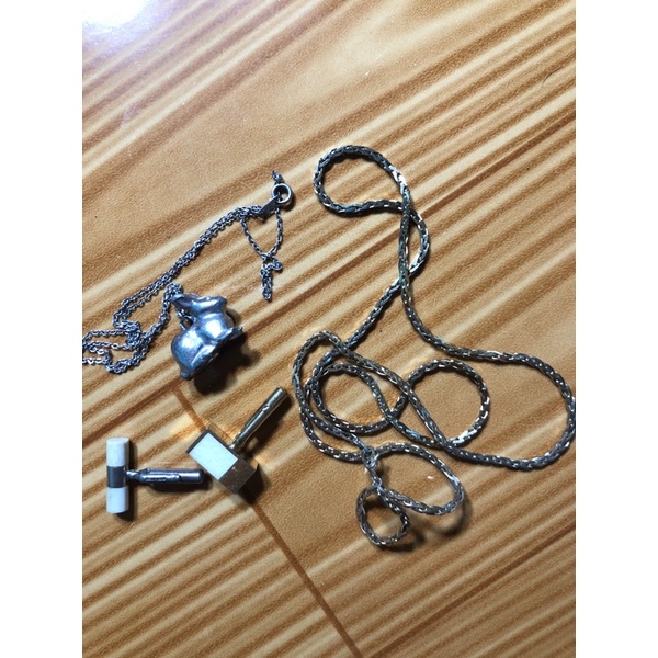 Bộ: Cài khuy tay lẻ, dây chuyền lỗi