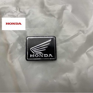 Tem logo cánh chim Honda
