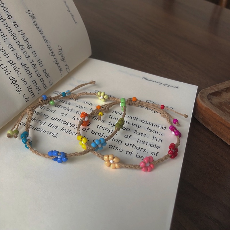 Vòng tay hoa Daisy nhiều màu