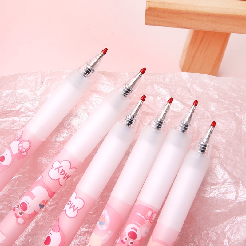 Viết mực dễ thương hình gấu dâu Lotso Hồng Nhạt cho học sinh, sunh viên - Bút mực gel màu đen Gấu hồng Losto ngòi 0.5mm