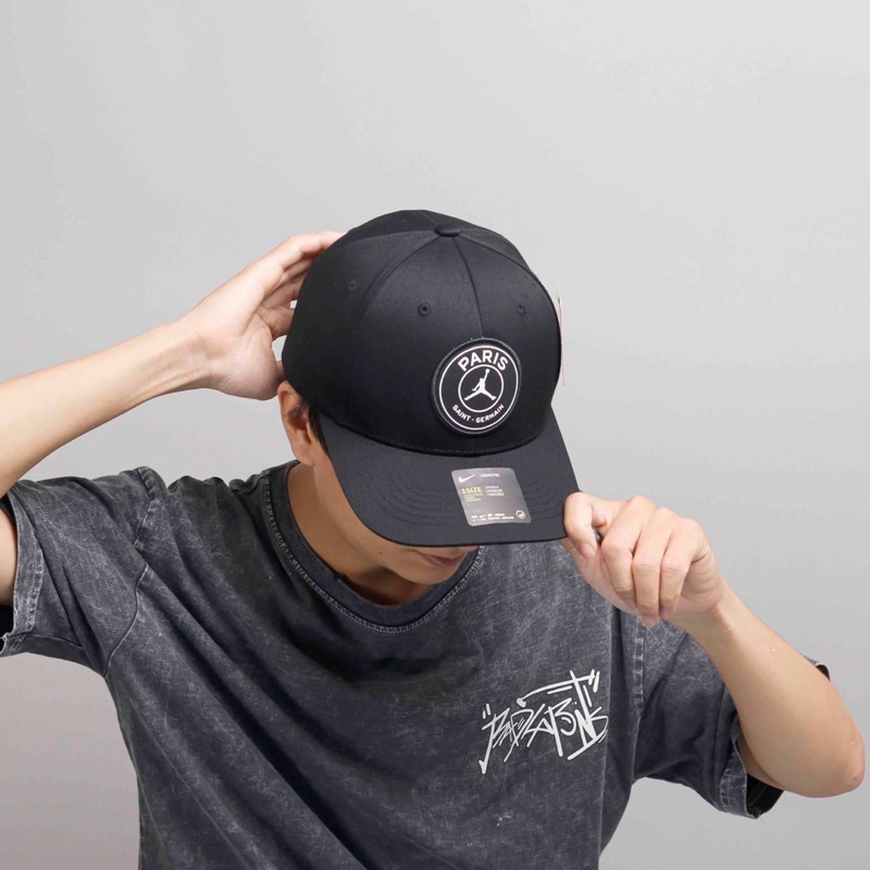 Nón Lưỡi Trai Thể Thao Paris Saint - Germain  Mũ Câu Lạc Bộ PSG Vải Kaki Cotton Size Trung 57cm +- 3cm