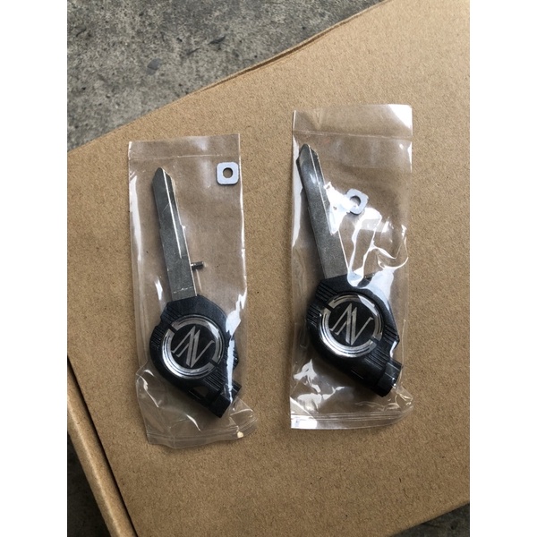 Chìa khoá xe YAMAHA NOUVO 5 , NOUVO 6 chuẩn zin ( có kèm viên nam châm )