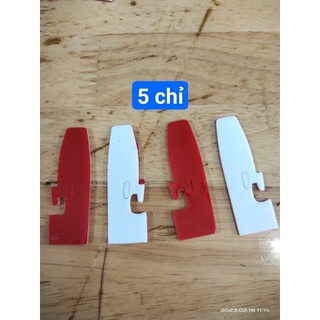 miếng nhựa dán chân vịt có keo