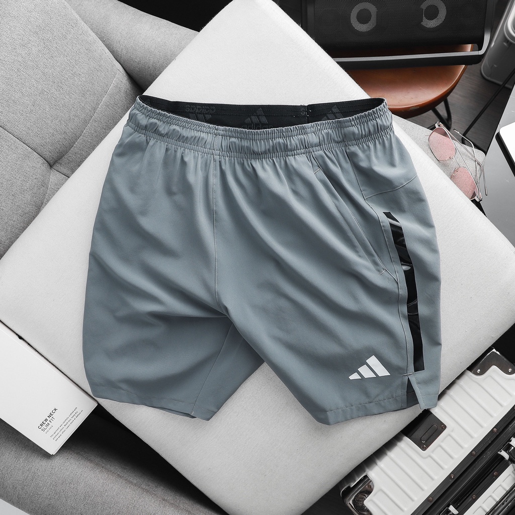 Quần thể thao Nam TVN chất dù form ngắn vừa phải co giãn nhẹ đậm chất thời trang