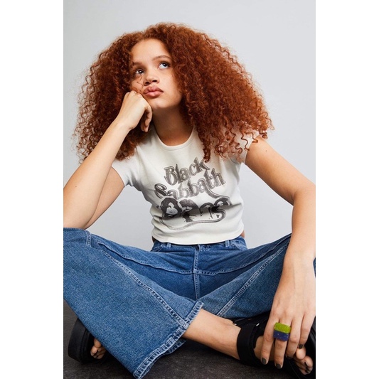 Áo croptop ôm thun cotton in nhóm nhạc Black Sabbath
