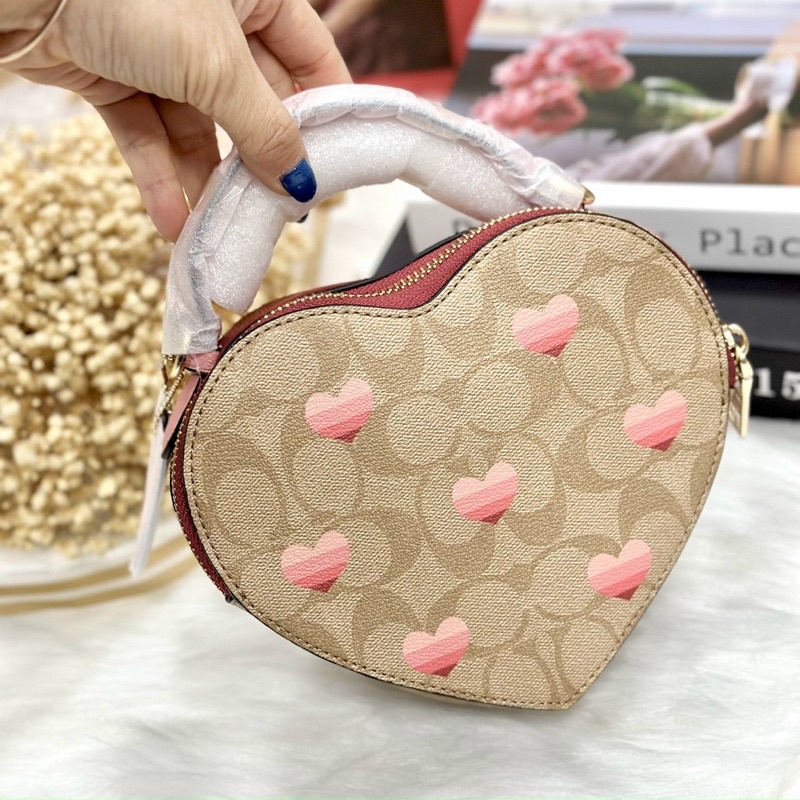 Túi Coach Heart
