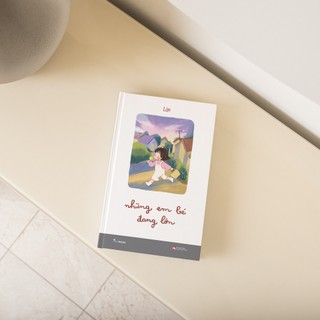 Sách - Những Em Bé Đang Lớn