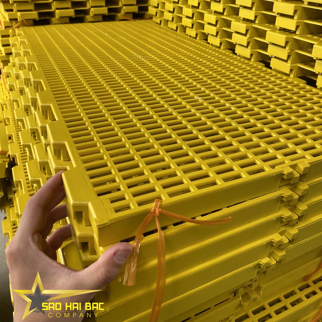 Vỉ nhựa lót sàn, tấm nhựa lót sàn chuồng chó, mèo, lợn, gà  50cm x 100cm