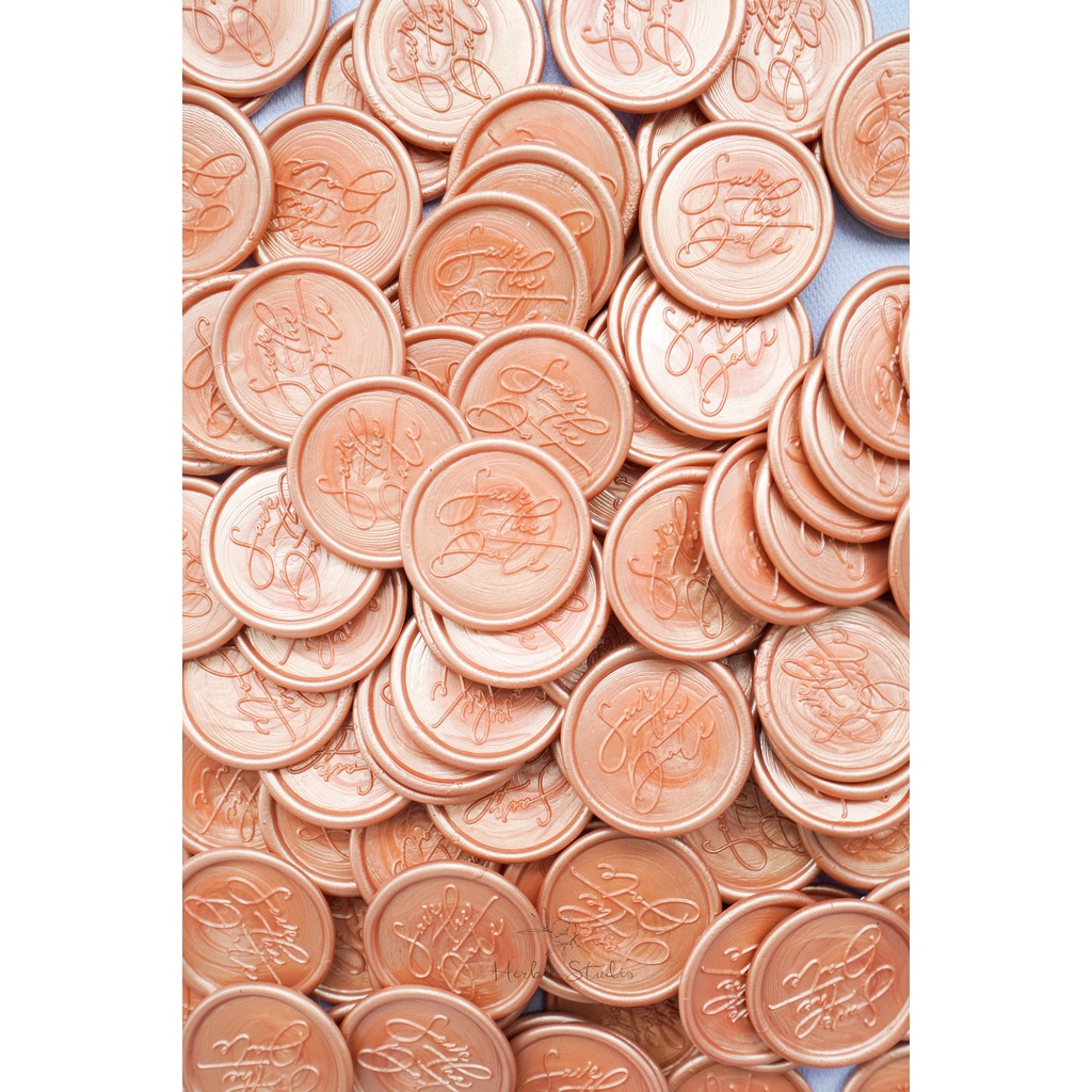 Con dấu sáp niêm phong thiệp cưới làm sẵn - mẫu Save the date màu Rose gold