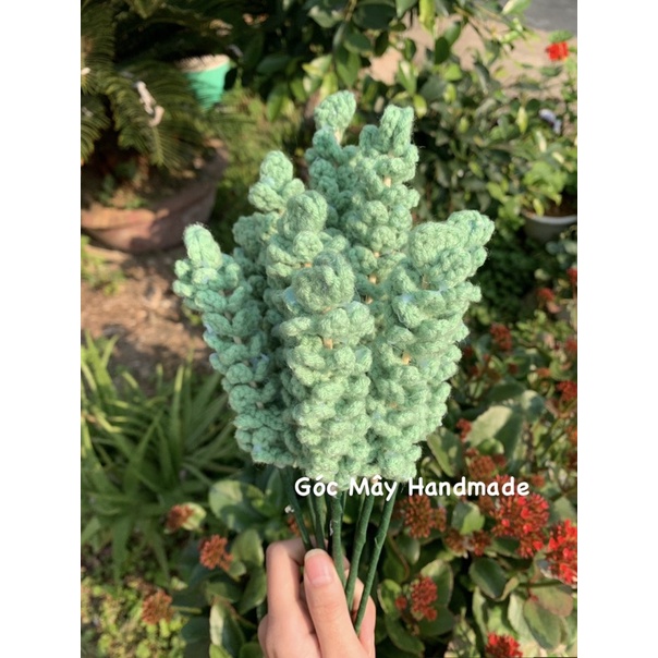Hoa lavender bằng len