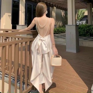 gv205- đầm Nude chuỗi Ngọc hở lưng