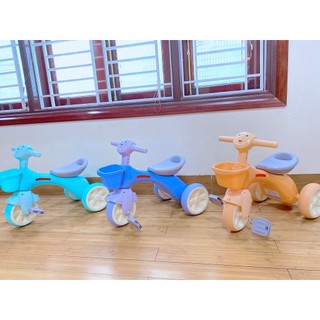Xe đạp 3 bánh có đèn và nhạc