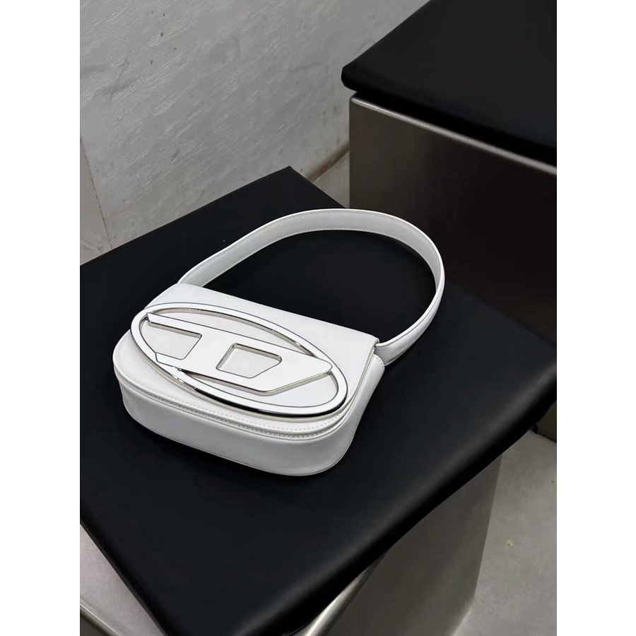 Túi kẹp nách nữ túi die.sel kẹp nách size 20 kèm dây đeo chéo cá tính fullbox xịn - ZENI.STORE