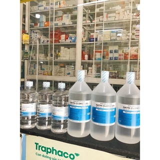 Nước muối vô trùng của công ty 3/2. ( Natri Clorid 0.9% NACL )