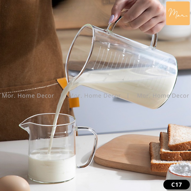 Ca đong thủy tinh có vạch chia dung tích