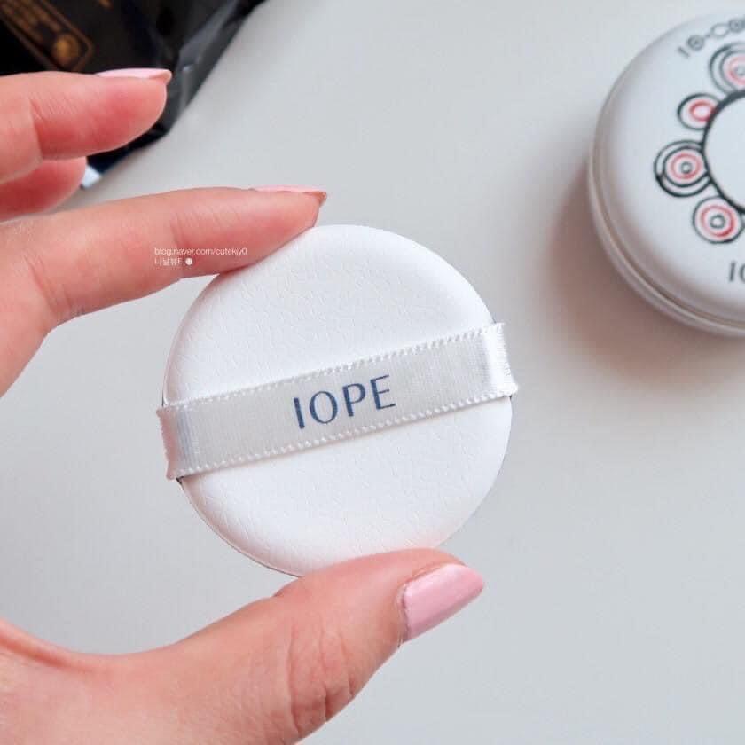 Bông phấn nước IOPE Air Cushion Puff