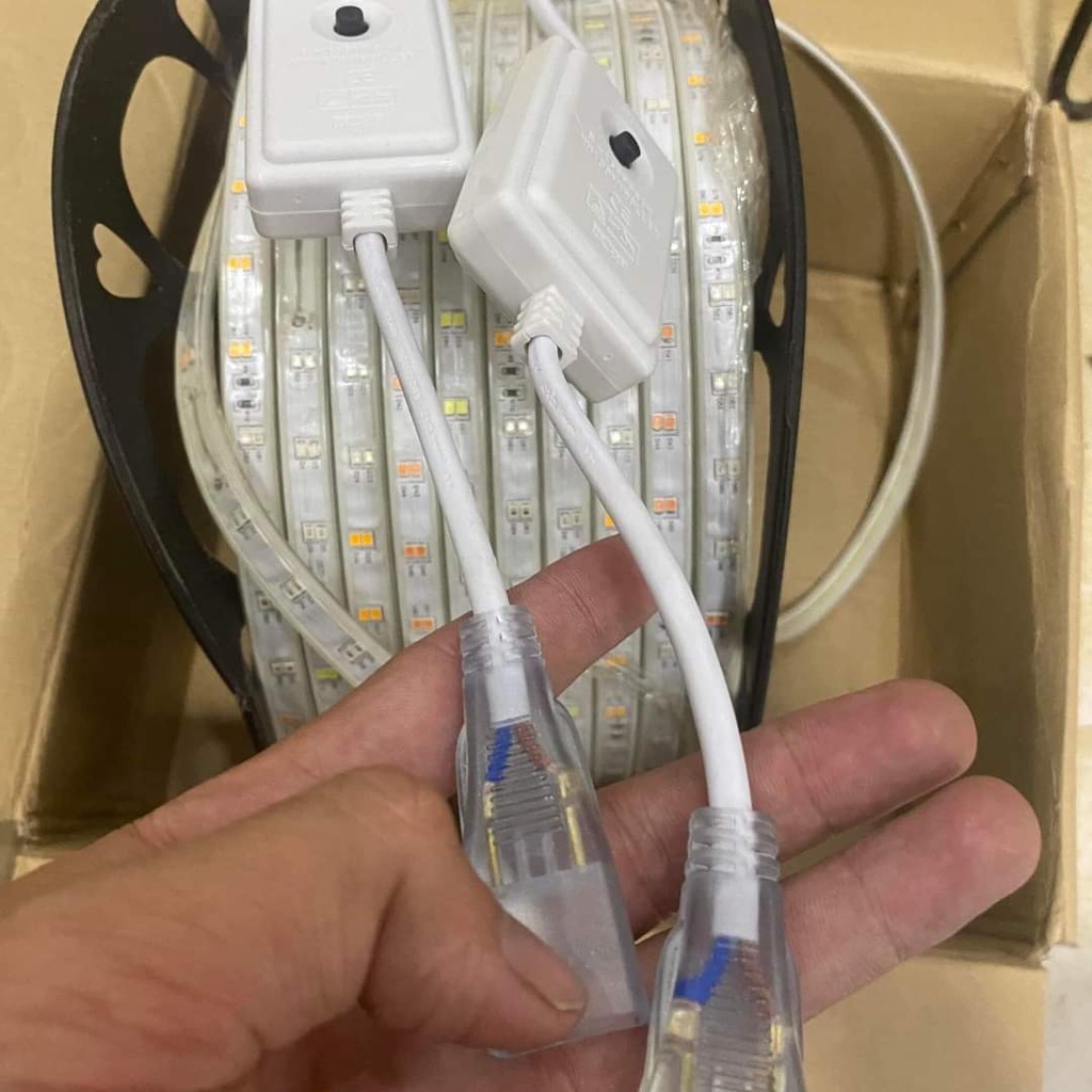 Đèn dây led đuổi 1 hàng và 2 hàng 2835 dùng trang trí ngoài trời, quấn cây, trang trí quán cafe, biển quảng cáo