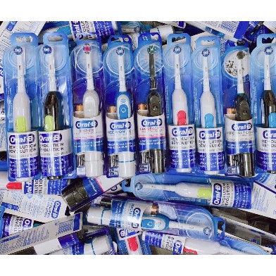Bàn chải chạy pin Oral-B