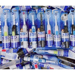 Bàn chải chạy pin Oral-B