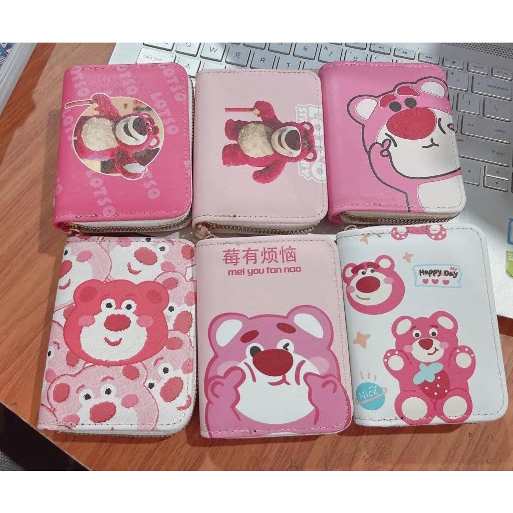 Ví Cầm Tay Kéo Khoá Nhiều Ngăn Hoạ Tiết Gấu Dâu Losto