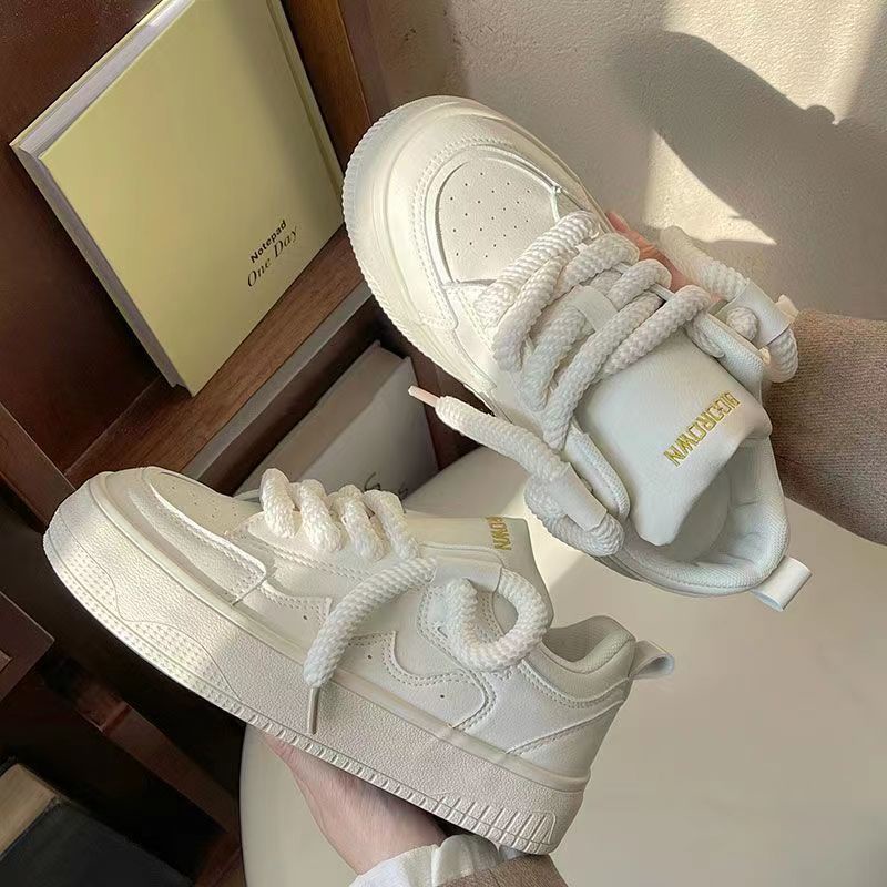 2023 Mới Giày Bánh Mì Đế Dày Nữ Ins Phong Cách Thiết Kế Ngách Thoáng Khí Giày Trắng Sinh Viên Giày Thể Thao Nữ