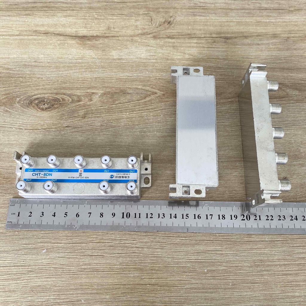 Bộ chia 8 trong nhà tín hiệu truyền hình cáp model: CHT-8DN Hàn Quốc