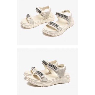 Sandal độn đế 4cm hãng Dusto