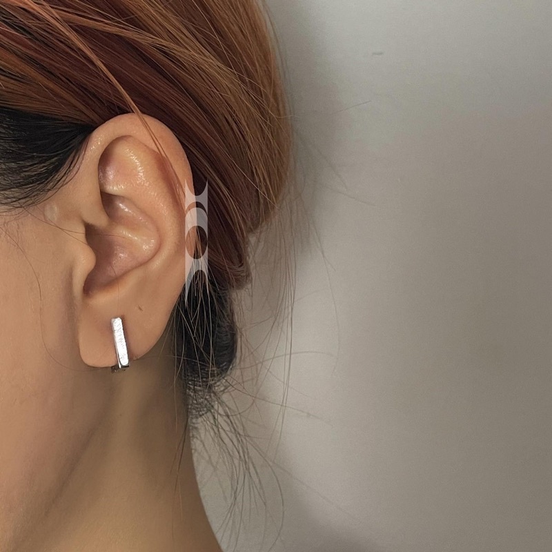 Bông tai Unisex bằng thép - không teng gỉ Madde