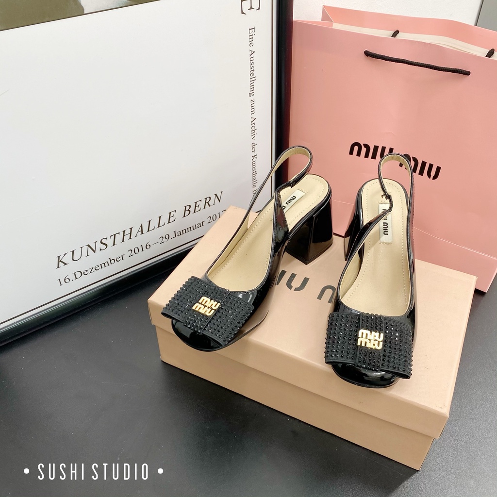 Sandal MIUMIU NƠ ĐÍNH ĐÁ
