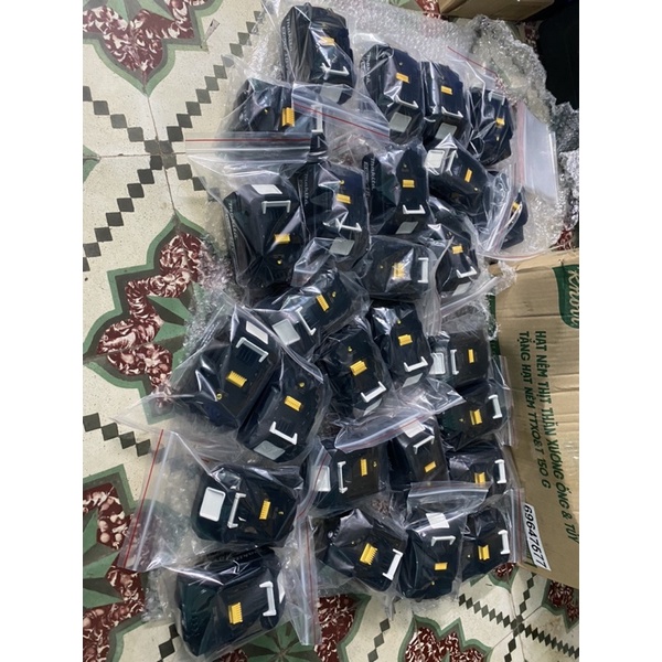 Pin Zin 5.0Ah 18V bóc bộ Mỹ mới 100%