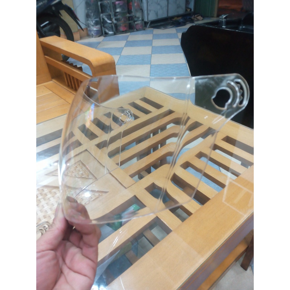 Kính thay thế mũ bảo hiểm 3/4 honda , grap , Royal M01