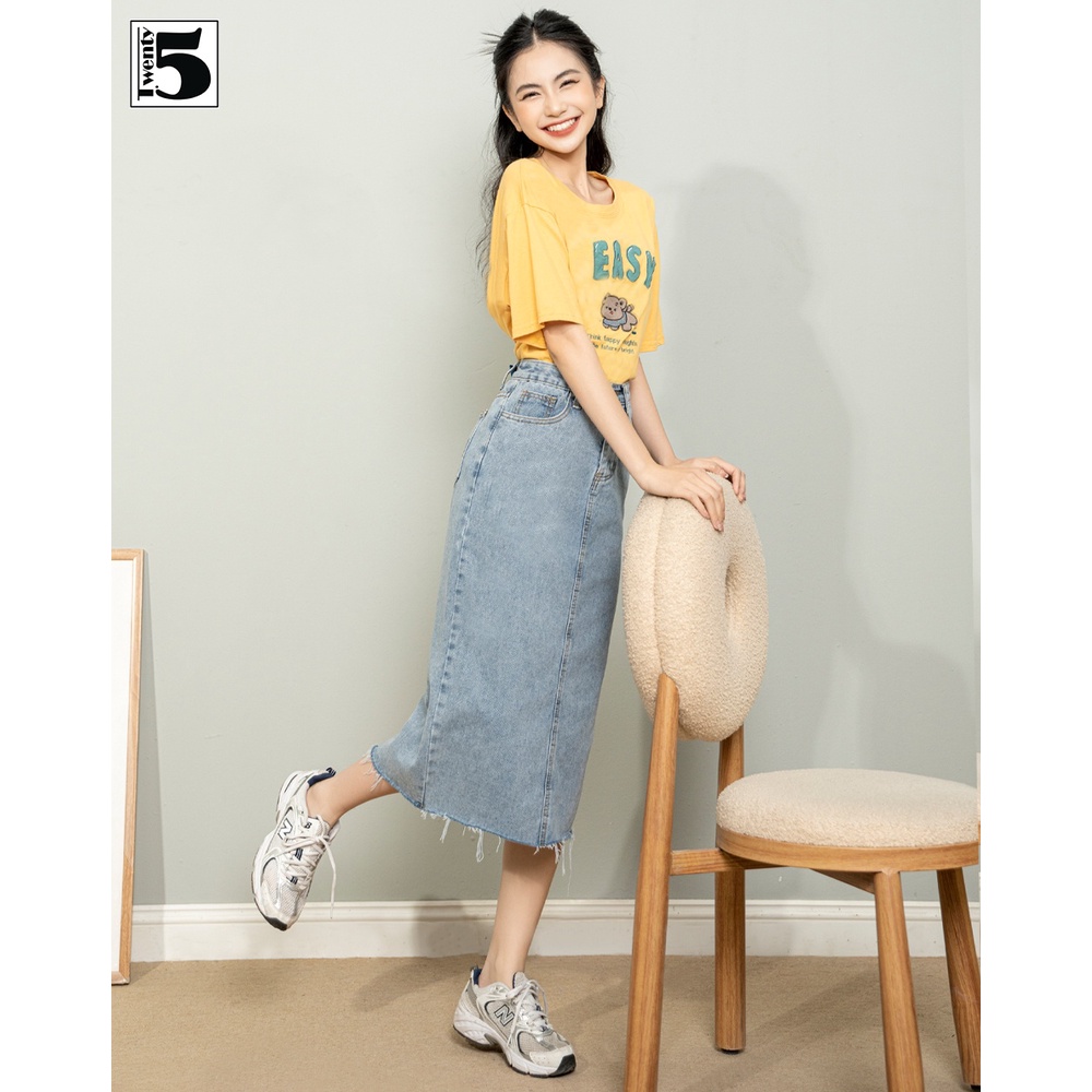 Áo thun nữ dáng rộng tay lỡ họa tiết thêu chữ vải cotton Twentyfive 4553