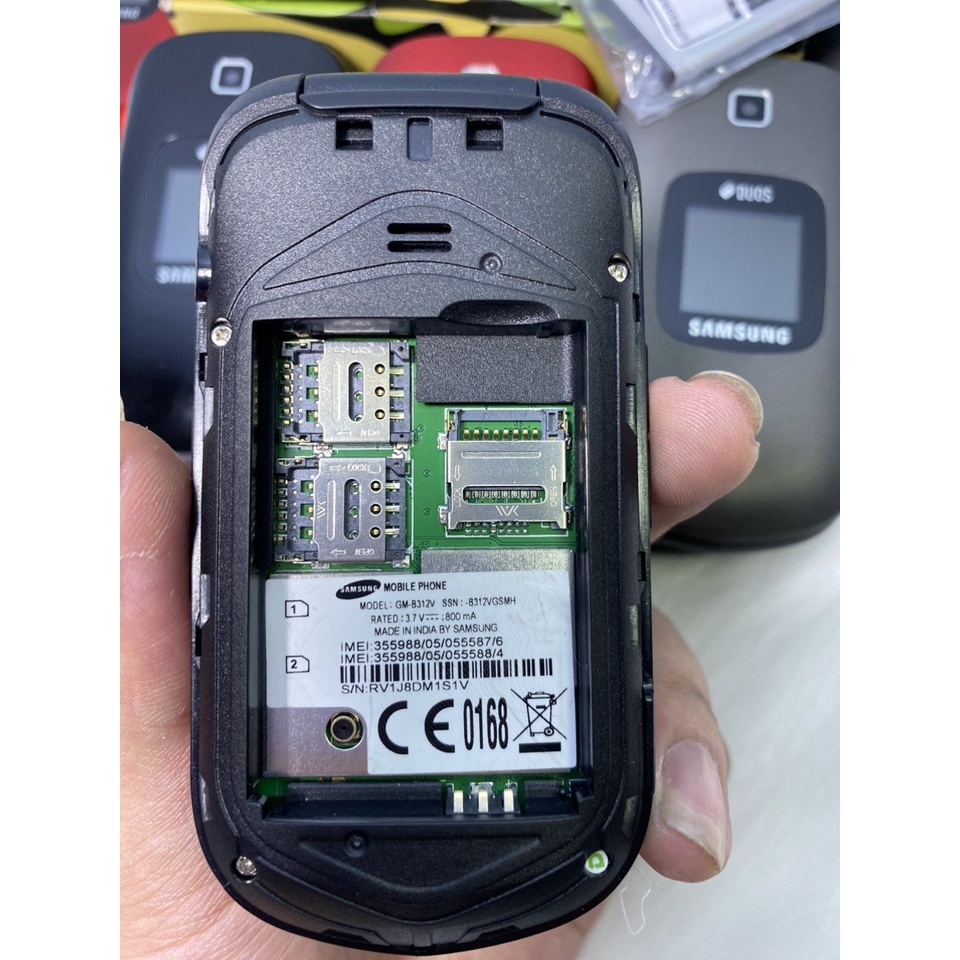 Điện thoại gập sam sung E1272 full box hỗ trợ 2 sim nghe gọi tốt - samsung b3110 bảo hành 12 tháng