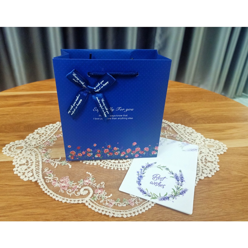 Túi giấy đựng quà xanh đậm hoa nhí siêu đẹp sang trọng