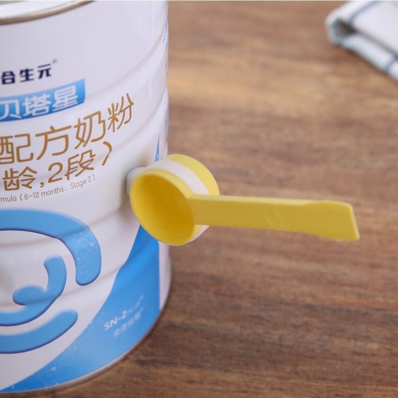 Vòng cao su gắn nam châm giữ thìa muỗng sữa bột pha sữa cho bé tiện lợi, vệ sinh