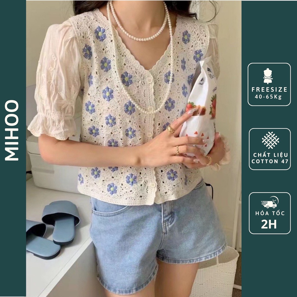 Áo sơ mi cộc tay nữ họa tiết hoa nhí thêu nổi trên áo, Áo cộc tay nữ cổ V viền bèo tay bồng điệu đà