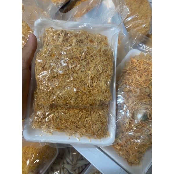 1vĩ 3 miếng cơm cháy như hình 170g có hút chân không