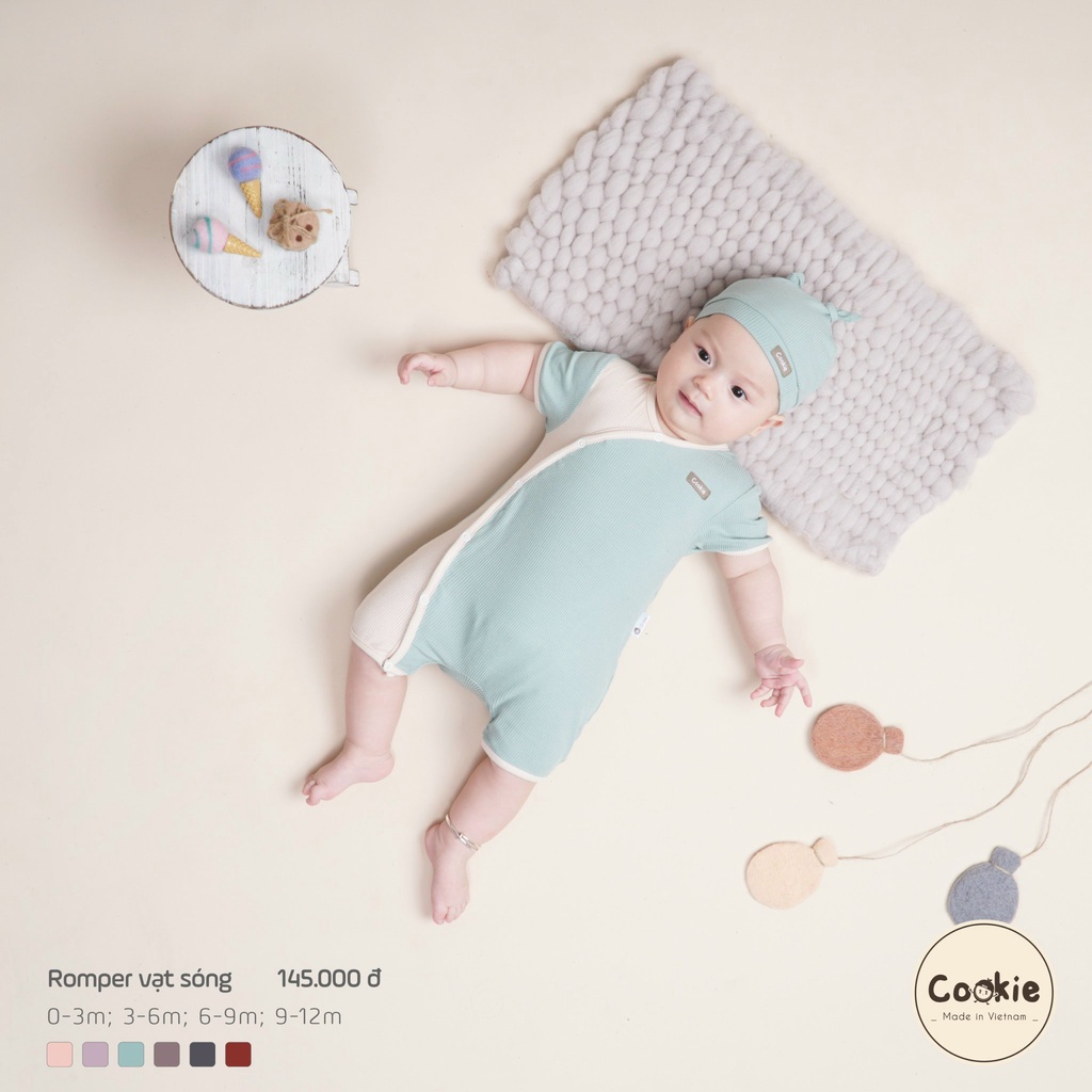 Bộ đồ liền thân Romper vạt sóng