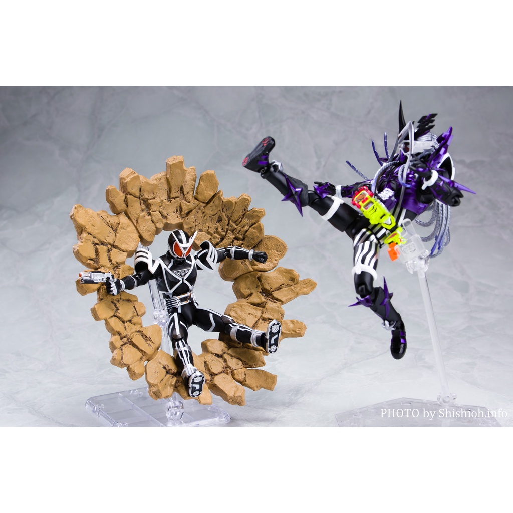 Mô hình S.H.Figuarts Kamen Rider Genm Musou Gamer - SHF Kamen Rider Ex-aid chính hãng