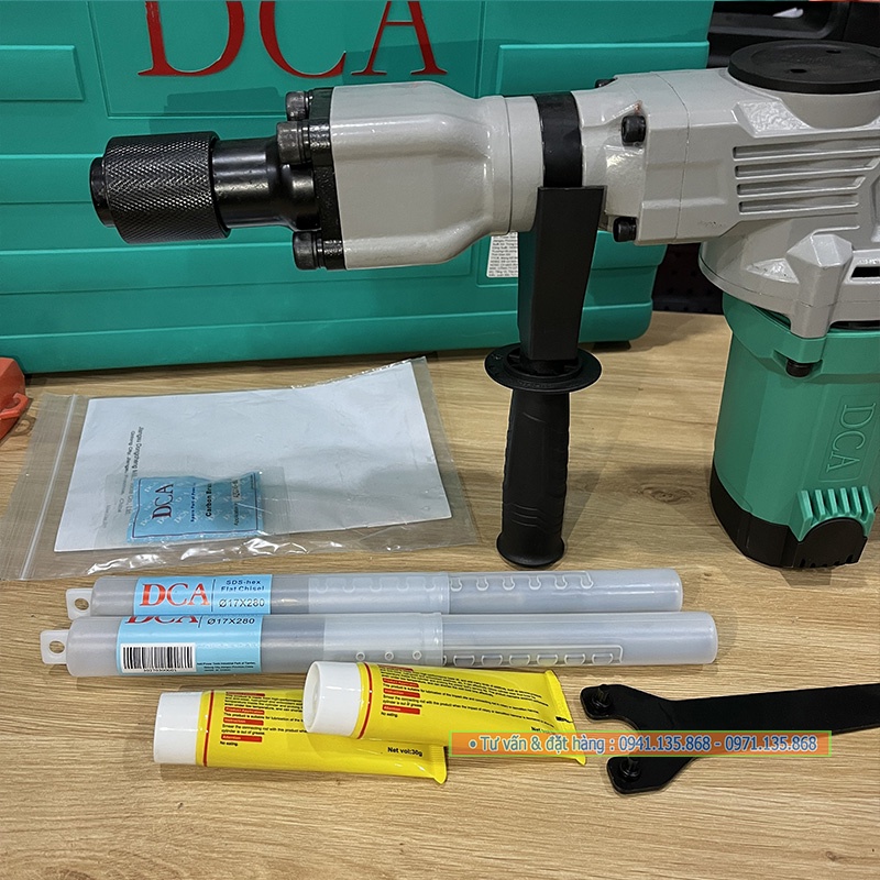 Máy đục bê tông 17ly DCA AZG06-6S - Hàng Chính Hãng bảo Hành 6 Tháng