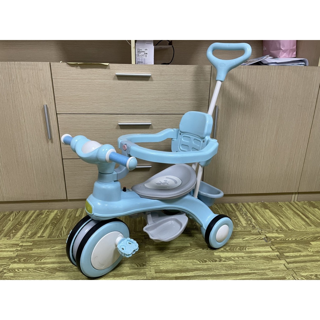 XE BA BÁNH CÓ CÁN ĐẨY PHÁT NHẠC CHO BÉ