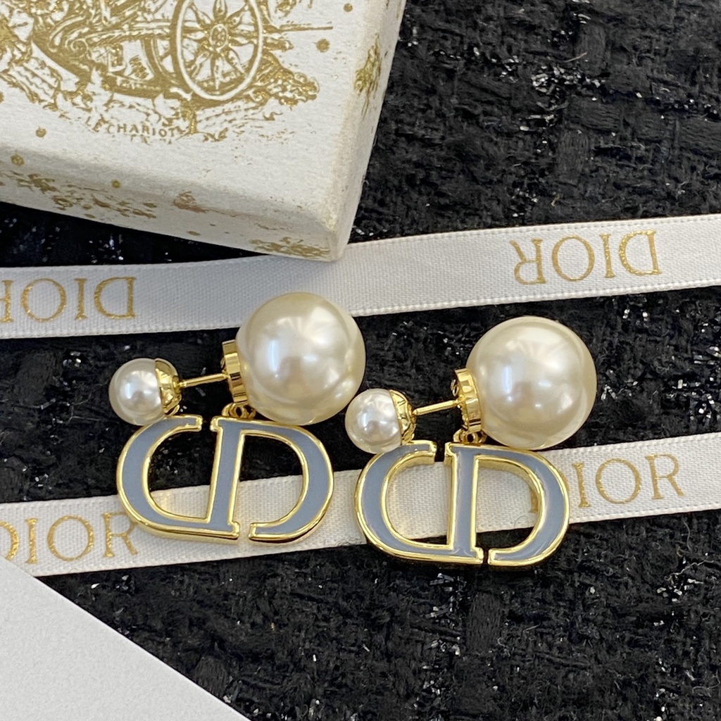 Bông tai nữ hoạ tiết logo Dior CD sành điệu, thanh lịch