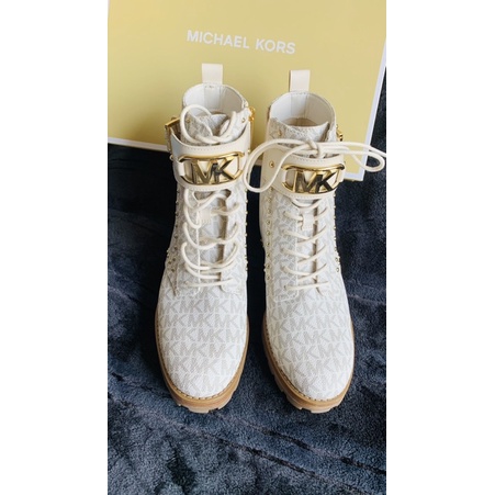 GIÀY BOOT NỮ MK MICHAEL KORS KINCAID LACE UP BOOTIE NWT SIZE 36.5
