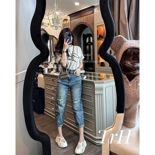 Quần Baggy Vẩy Sơn Rách Kim Anh Bùi