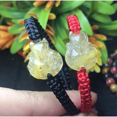 X Vòng tay Hồ Ly Ôm Hoa đá Thạch Anh Tóc Vàng tết dây thiên nhiên Tặng kèm hộp đựng VT150 - Hợp mệnh Kim, Thổ