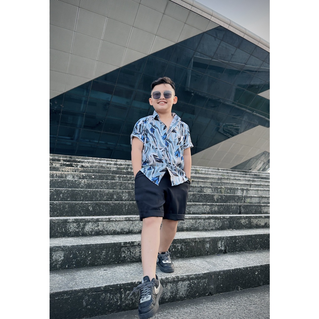 Áo sơ mi thiết kế họa tiết màu xanh áo lính độc đáo đẹp lạ vải và phom may rất đẹp size nhí và size đại từ 12kg-52kg