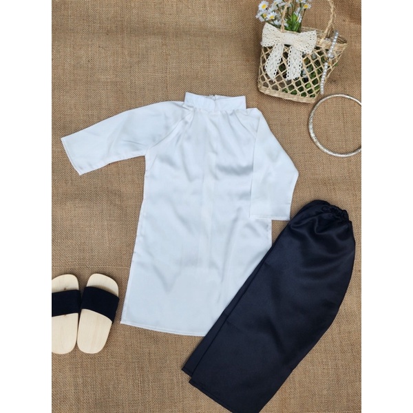 Áo Dài Lụa Trắng Cao Cấp Bé Gái