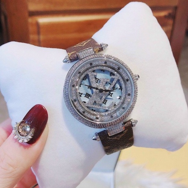 Đồng hồ nữ LV đính đá cao cấp, hàng full box, thẻ bảo hành 12 tháng - Dongho.lv