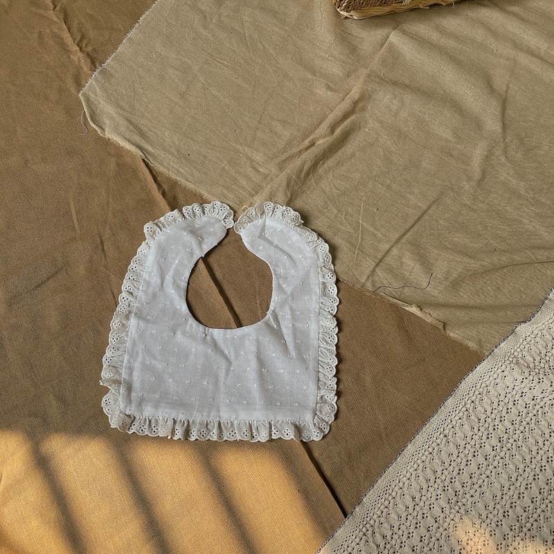 Yếm ren nhiều kiểu dáng phối đồ váy áo cho bé gái Tiệm Su Kids