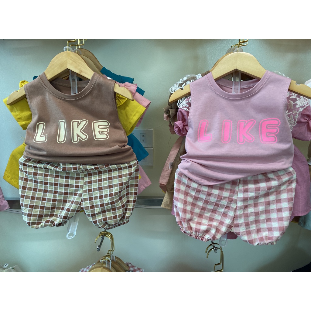 Sét Đồ Bé Gái Bộ Quân Áo Thun In Chữ Like Quần Kẻ Cho Bé Gái